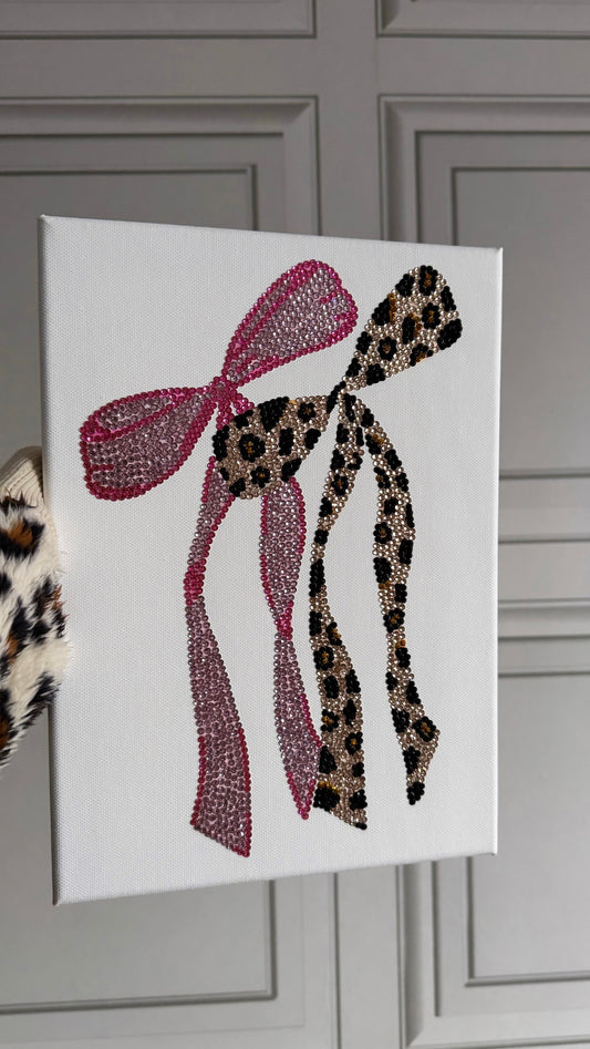 Pink and leopard bow gem canvas