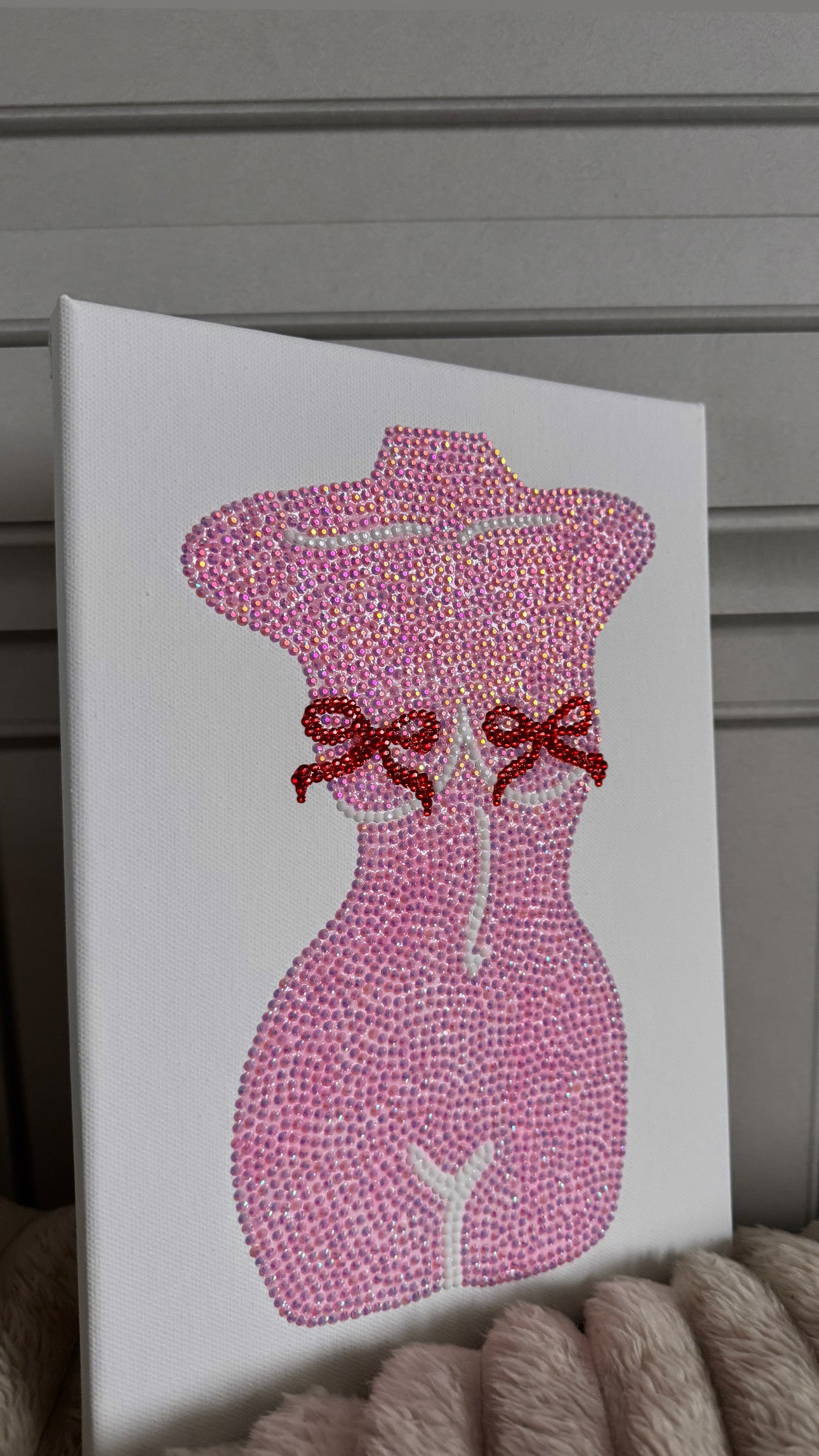 Pink bow body canvas